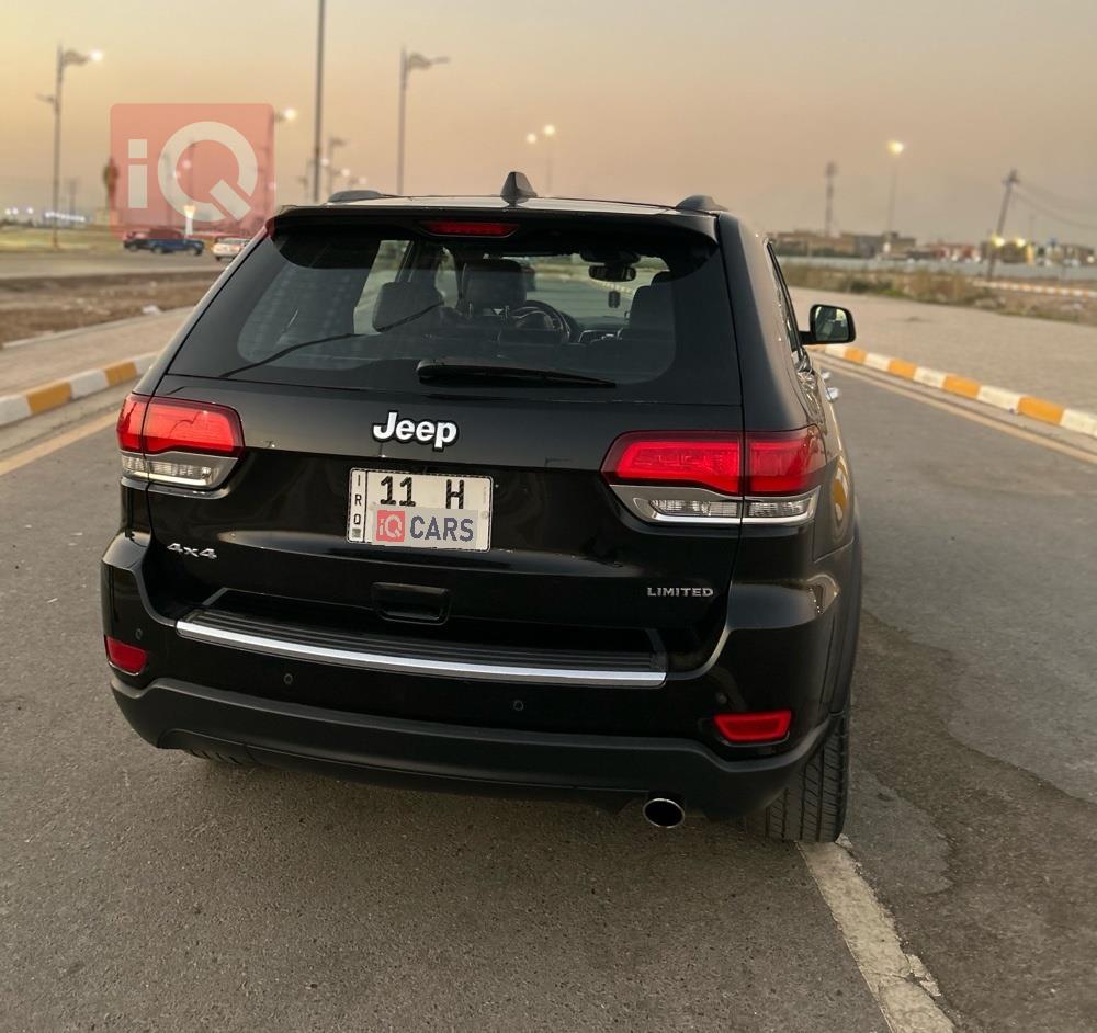 جیپ گراند شیرۆکی